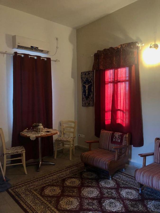 Mi'Ilya Chocolate House Guest House Екстер'єр фото