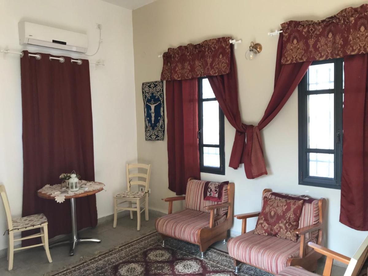 Mi'Ilya Chocolate House Guest House Екстер'єр фото