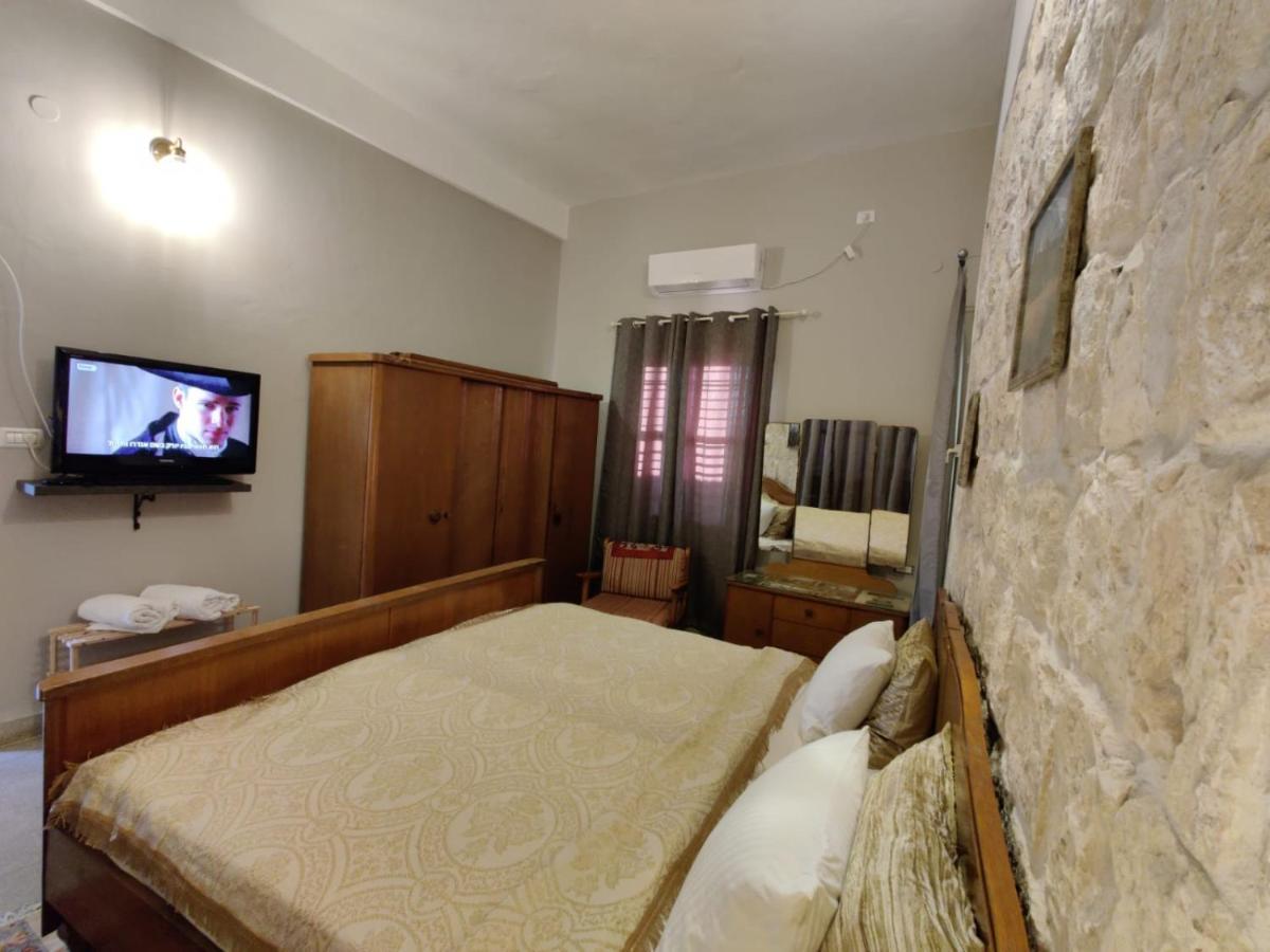 Mi'Ilya Chocolate House Guest House Екстер'єр фото