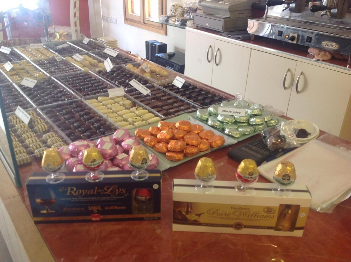 Mi'Ilya Chocolate House Guest House Екстер'єр фото