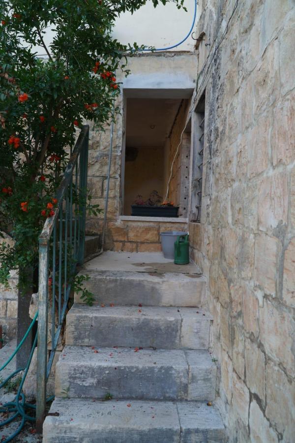 Mi'Ilya Chocolate House Guest House Екстер'єр фото